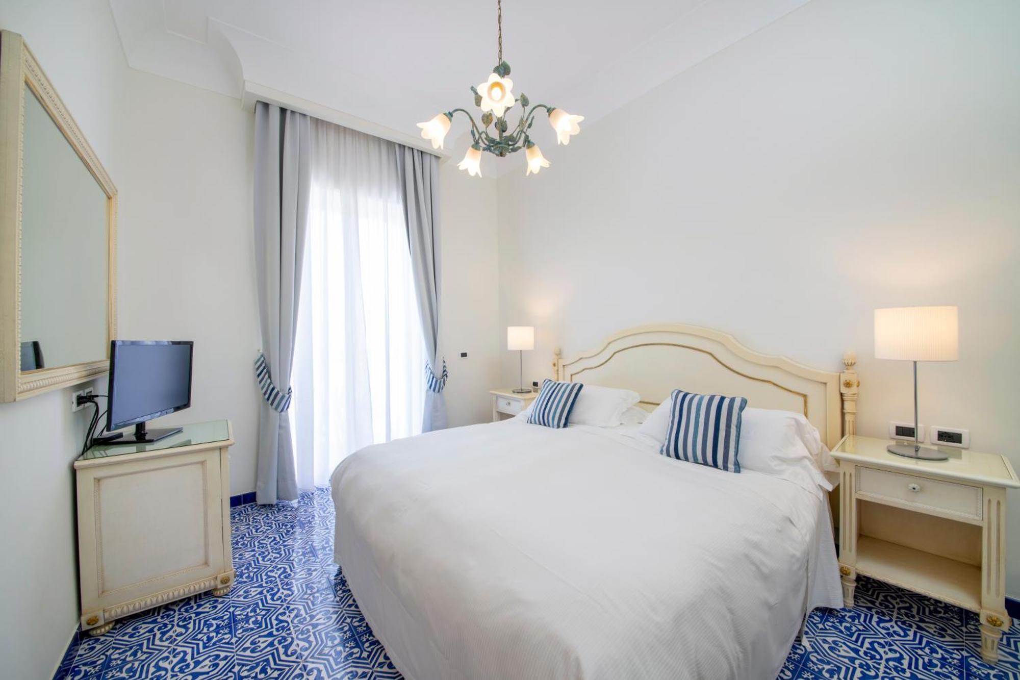 La Reginella Resort & Spa Lacco Ameno  المظهر الخارجي الصورة