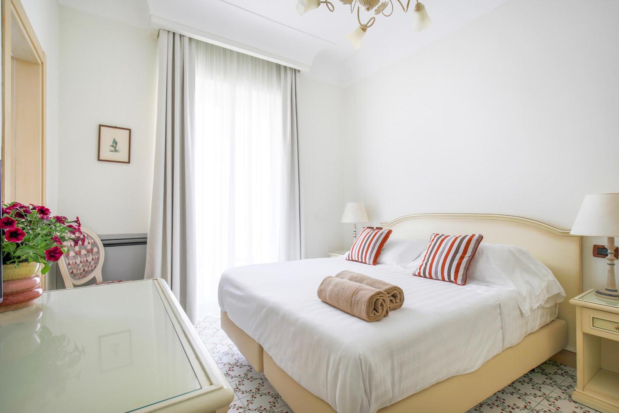 La Reginella Resort & Spa Lacco Ameno  المظهر الخارجي الصورة