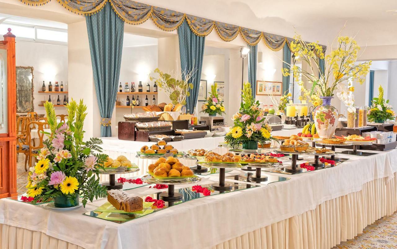La Reginella Resort & Spa Lacco Ameno  المظهر الخارجي الصورة